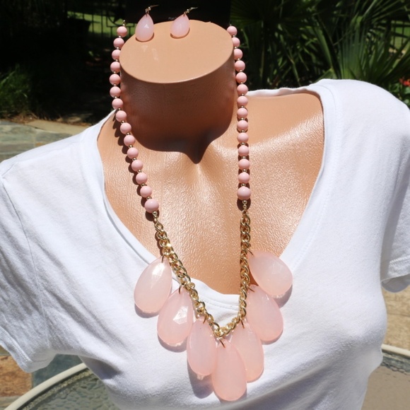 Etc! Jewelry - Long Chunky Teardrop Statement Necklace Pale Pink